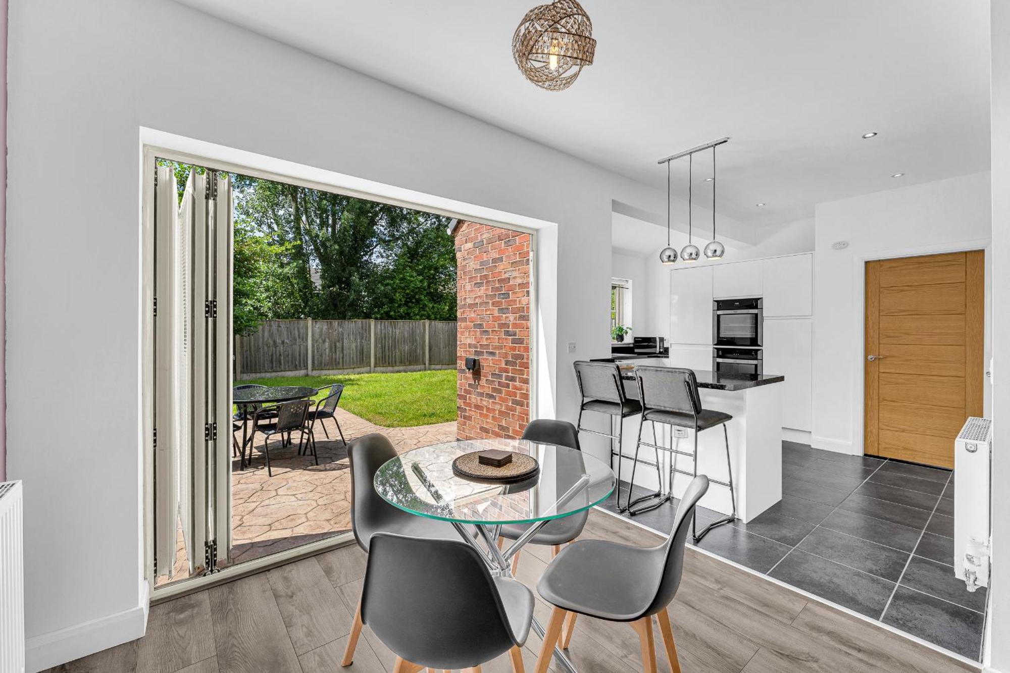 Brook Meadow House, 4 Bed House, Manchester Astley  Exteriör bild