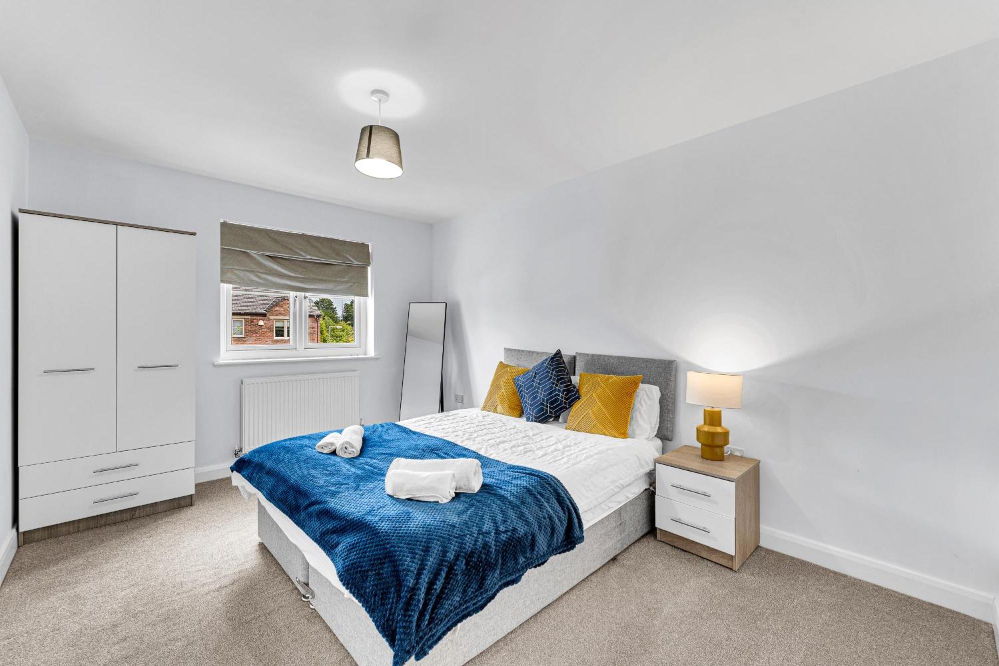 Brook Meadow House, 4 Bed House, Manchester Astley  Exteriör bild